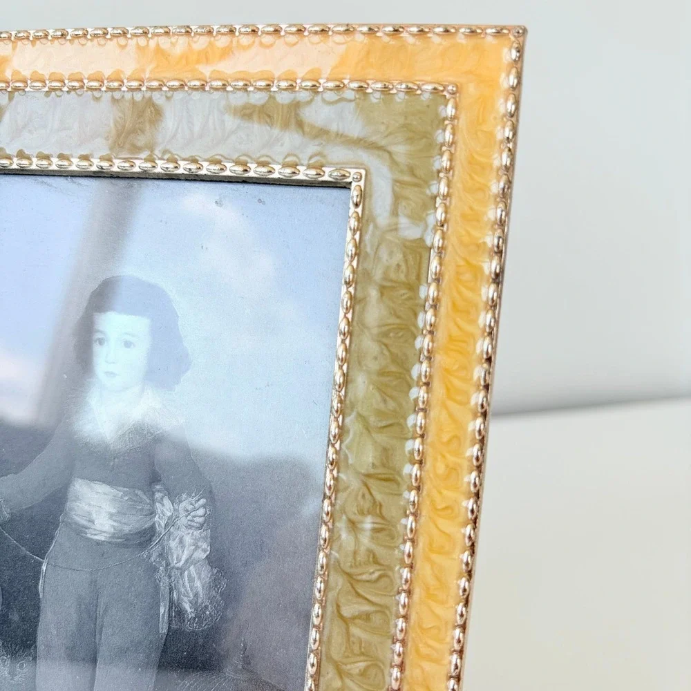 Vintage Enameled Metal 4x6 Picture Frame Peach Green Marbled Beaded Edge